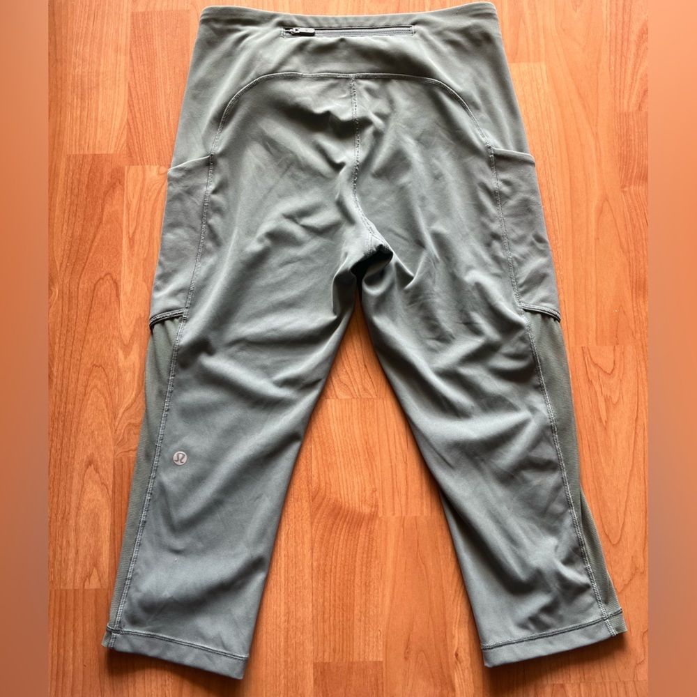 Lululemon Light Green Leggings Size 6